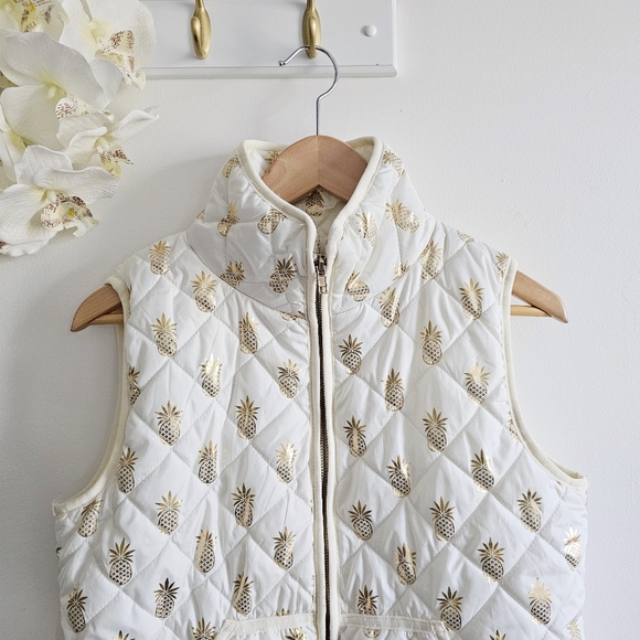 Simply Southern White & Gold Pineapple Quilted Sleeveless Puffer Vest Size Small - Picture 9 of 16